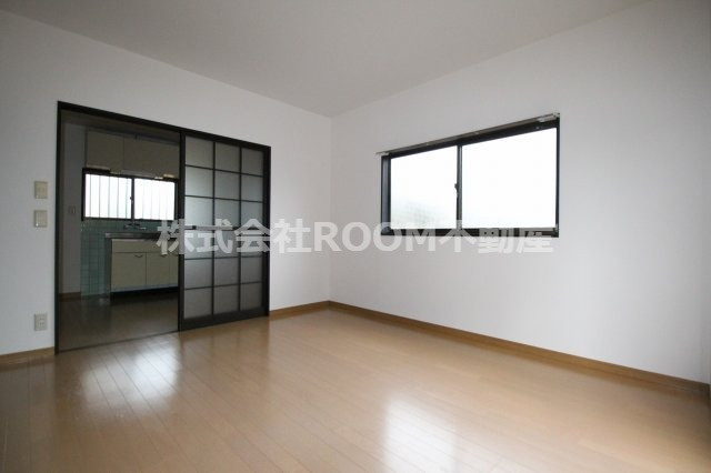 センチュリーハイツRYOの洋室