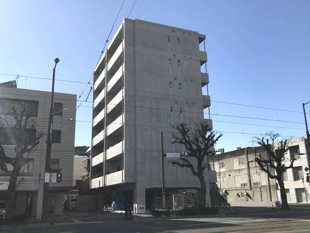 ライフの外観