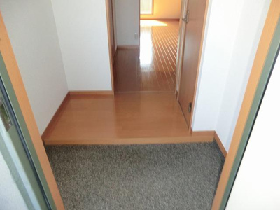 【玄関】 | ティーワン緑町 | 毎日通る玄関はこちらです