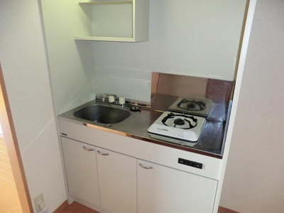 【キッチン】 | ティーワン緑町 | コンパクトなキッチンで掃除もラクラク