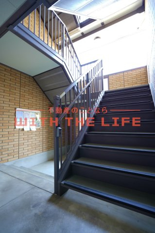 リーベ【10，000円キャッシュバック対象物件】のエントランス|建物の内部です