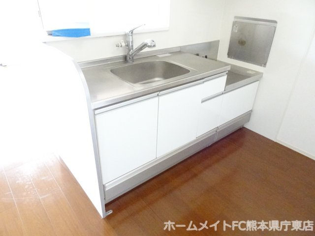 熊本市中央区保田窪１丁目のアパートのキッチン
