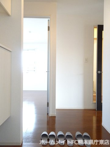 熊本市中央区保田窪１丁目のアパートの玄関