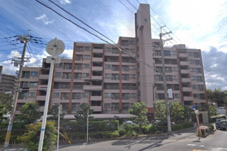 【外観】 | 【現地写真】 鉄筋コンクリート造9階建て♪ 総戸数60戸♪