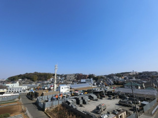 【展望】 | ５階部分からの眺望です。
前面に遮る建物がなく開放感がございます。