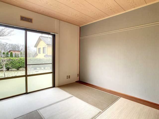 ガーデニング願望、叶えますの和室|柔らかい畳が心地よい和室