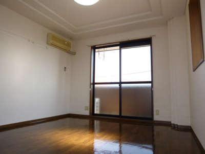 【居間・リビング】 | リベルテ中畝Ａ | 洋室７.６帖