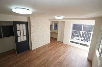 【居間・リビング】 | 青崎2-20戸建（リノベ済） | 室内（2021年1月31日11：00頃）撮影