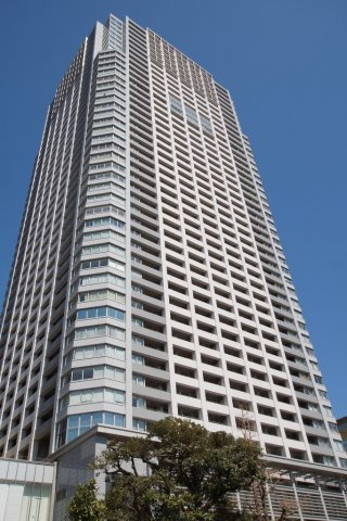 ブリリアタワー東京の外観