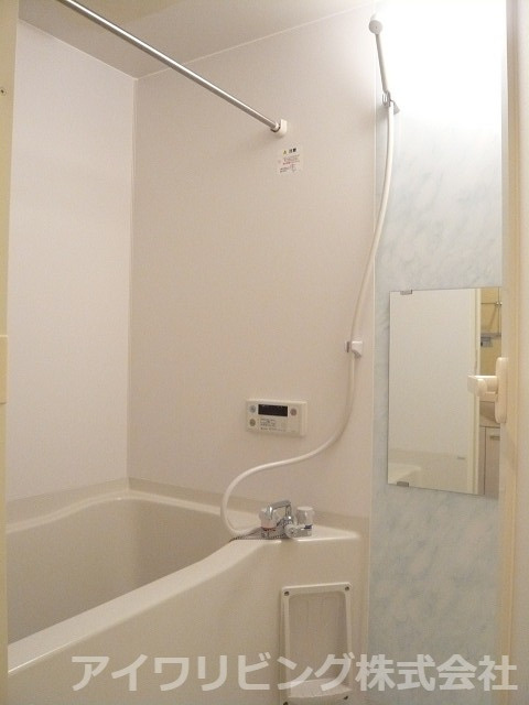 リトルグローブの浴室|【リトルグローブ】