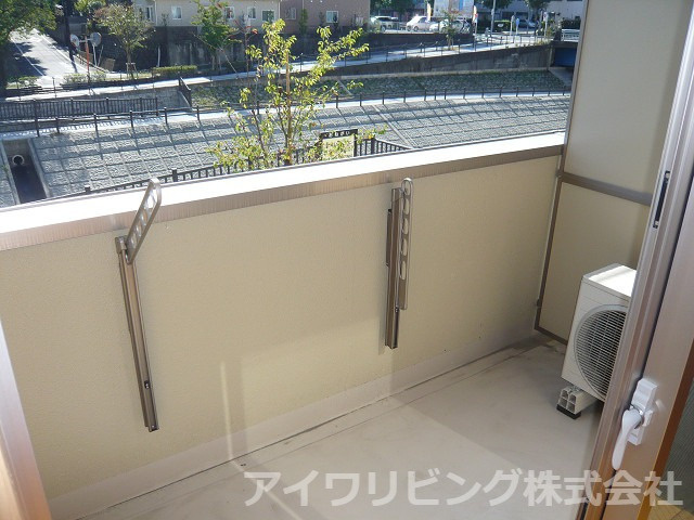 リトルグローブのバルコニー|広々バルコニー【リトルグローブ】