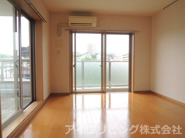 リトルグローブの洋室|【リトルグローブ】