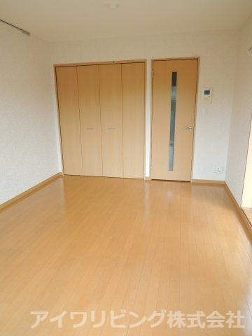 リトルグローブの洋室|フローリング7.83帖【リトルグローブ】