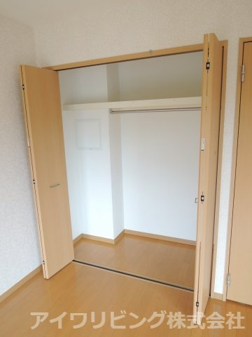 リトルグローブの収納|大型クローゼット