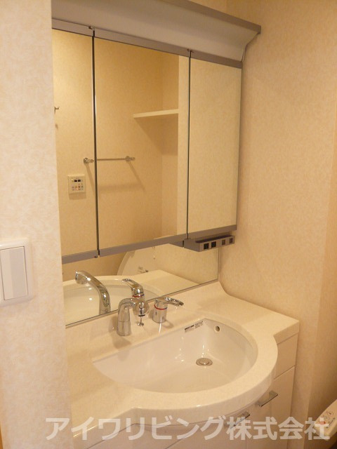 リトルグローブの独立洗面台|洗髪洗面化粧台【リトルグローブ】