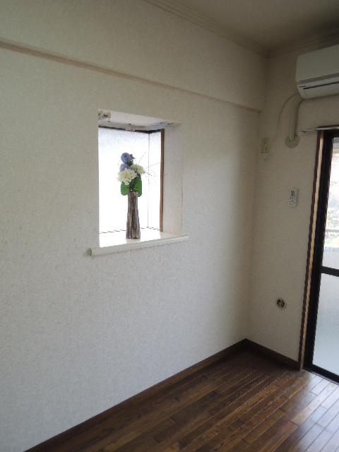 カーサ柊の設備|出窓付き【カーサ柊】