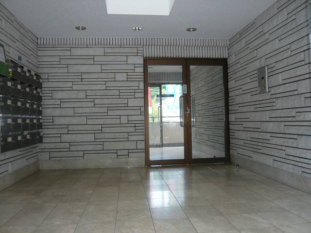 カーサ柊のエントランス