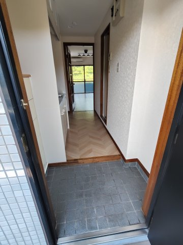 カーサ柊の玄関|1Kタイプは全室角部屋【カーサ柊】