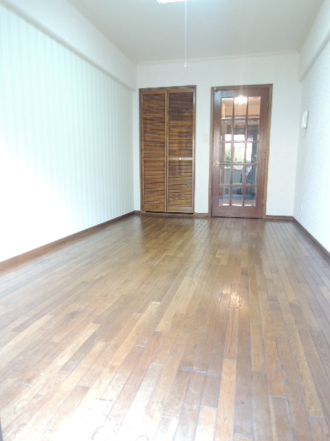 カーサ柊の洋室|洋室8帖【カーサ柊】