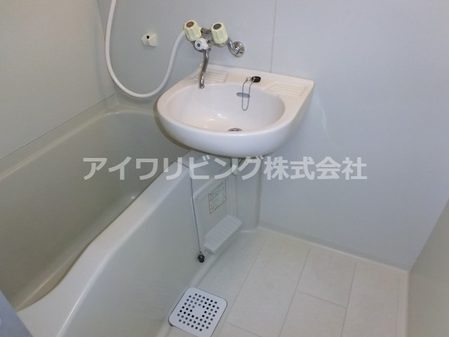 ロベールユウの浴室|バストイレ別【ロベールユウ】