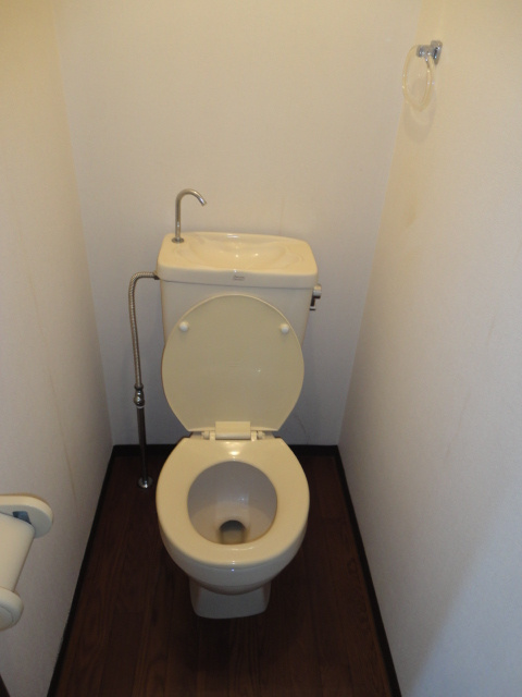 レインボーハイツのトイレ|写真は101号室【レインボーハイツ】