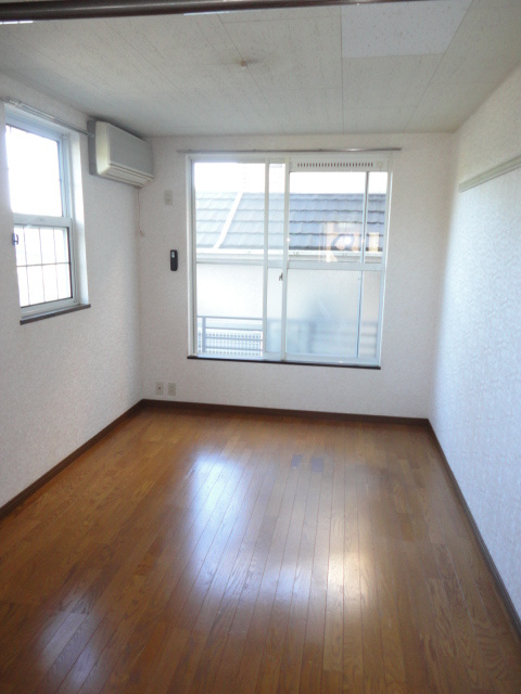 レインボーハイツの洋室|写真は101号室【レインボーハイツ】