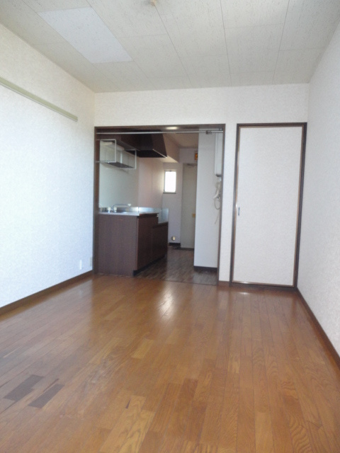 レインボーハイツの洋室|写真は101号室【レインボーハイツ】