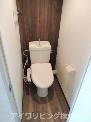 ジュネス桜ヶ丘のトイレ|温水洗浄便座付き【ジュネス桜ヶ丘】