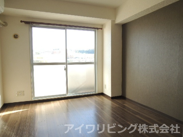 ジュネス桜ヶ丘の洋室|【ジュネス桜ヶ丘】