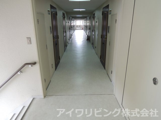 ジュネス桜ヶ丘のその他共用部分|共用廊下【ジュネス桜ヶ丘】