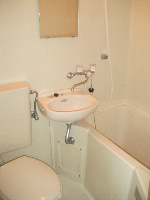 メゾンイーストの浴室|【メゾンイースト】