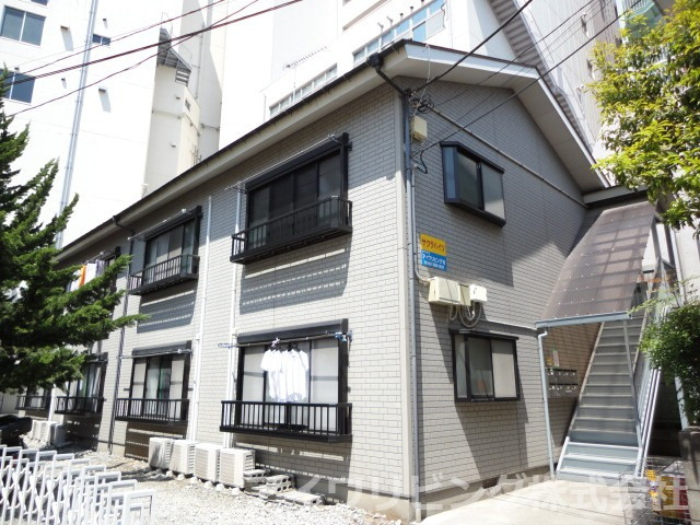 多摩市関戸４丁目のアパート