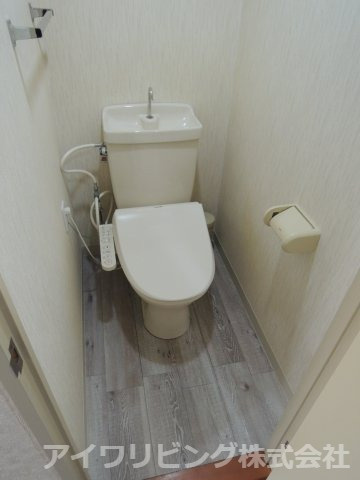 ジュネス桜ヶ丘のトイレ|温水洗浄便座付き【ジュネス桜ヶ丘】