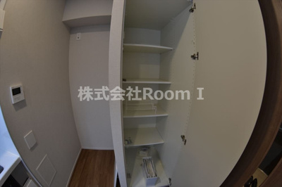 【収納】 | ザ・大阪レジデンス備後町 | 十分な収納スペースがあります