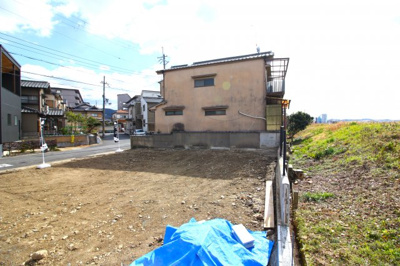 【外観】 | 伏見区桃山町大島　注文建築　建築条件なし　土地 | 近くに児童公園があり小さいお子様がいらっしゃるご家庭は大変助かります。