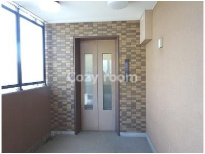 【その他共用部分】 | ストリーム江坂 | 各フロアのエレベーター