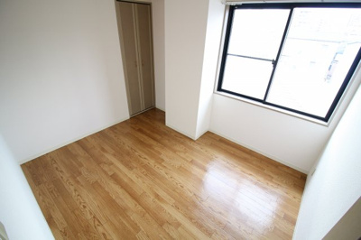 【洋室】 | トラストコート戸崎