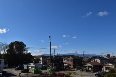 【展望】 | 町田市森野4丁目　1期　新築戸建　3号棟 | 武蔵野の緑を存分に楽しめるのは、低層住宅地域ならではの眺望。夜は星空を見ながらご家族で語り合いを…