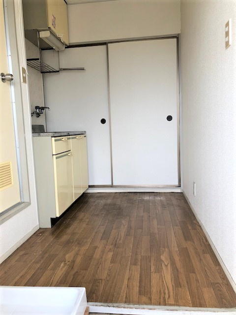 メゾンヤマモトのキッチン|キッチン周りです
お部屋とキッチンとの仕切りがフスマになります