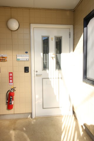 ディアコートAの玄関