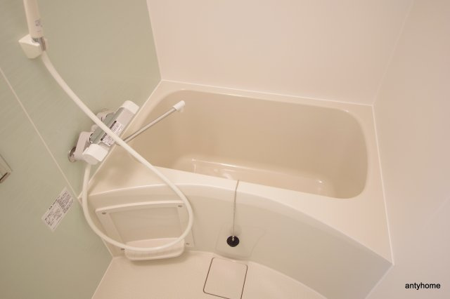 ビガーポリス405同心3　仲介手数料無料の浴室