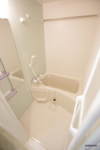 ビガーポリス405同心3　仲介手数料無料の浴室