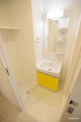 ビガーポリス405同心3　仲介手数料無料の洗面所