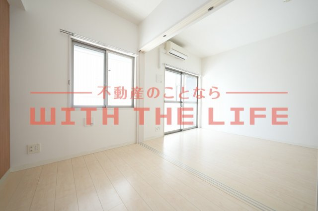 ラフレシーサ医大通り【キャッシュバック対象物件】の寝室|落ち着いた色調の洋室です