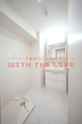 ラフレシーサ医大通り【キャッシュバック対象物件】の洗面所|広い洗面スペース