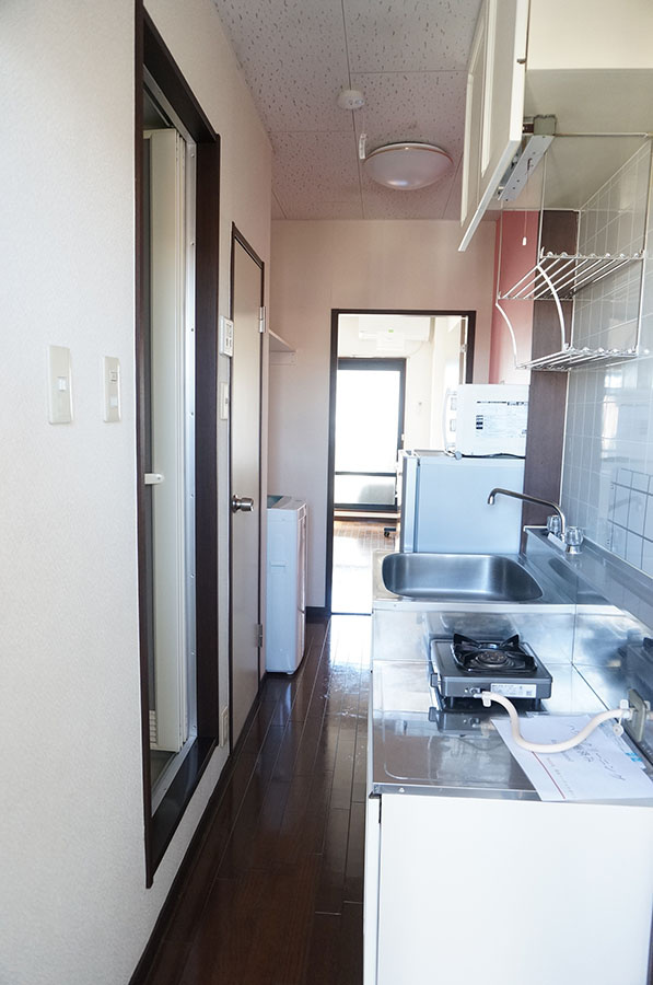 メイプルハイツ壱番館の玄関