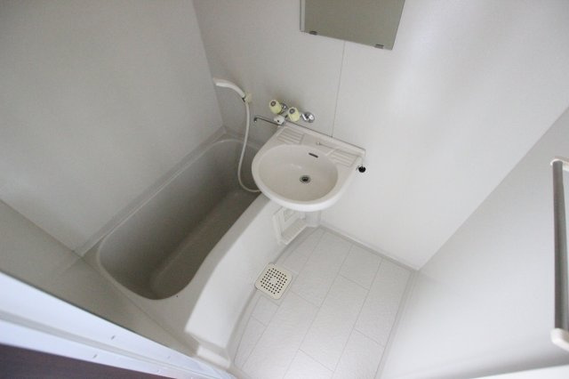 メイプルハイツ壱番館の浴室