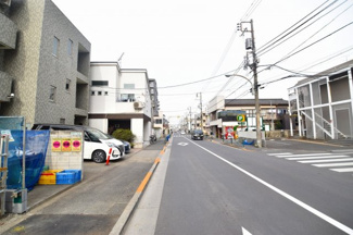 【前面道路含む現地写真】 | 現地見学や資料請求などお気軽にお問合せ下さい。
周辺環境とあわせて現地もご案内致します。