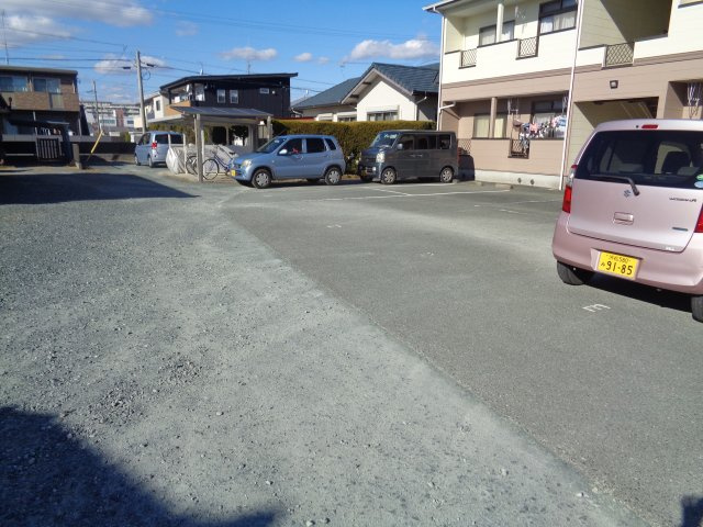 ドリームシティーBの駐車場
