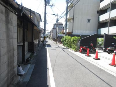 LaVita二条月光（ラヴィータ二条月光）の地図|前面道路